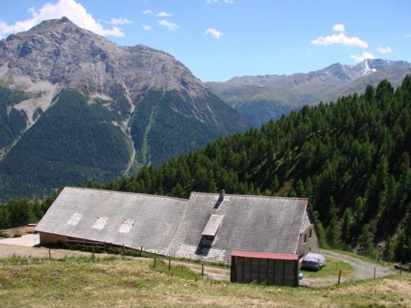 Alp Es-Cha Dadour Bed & Breakfast Madulain Екстериор снимка