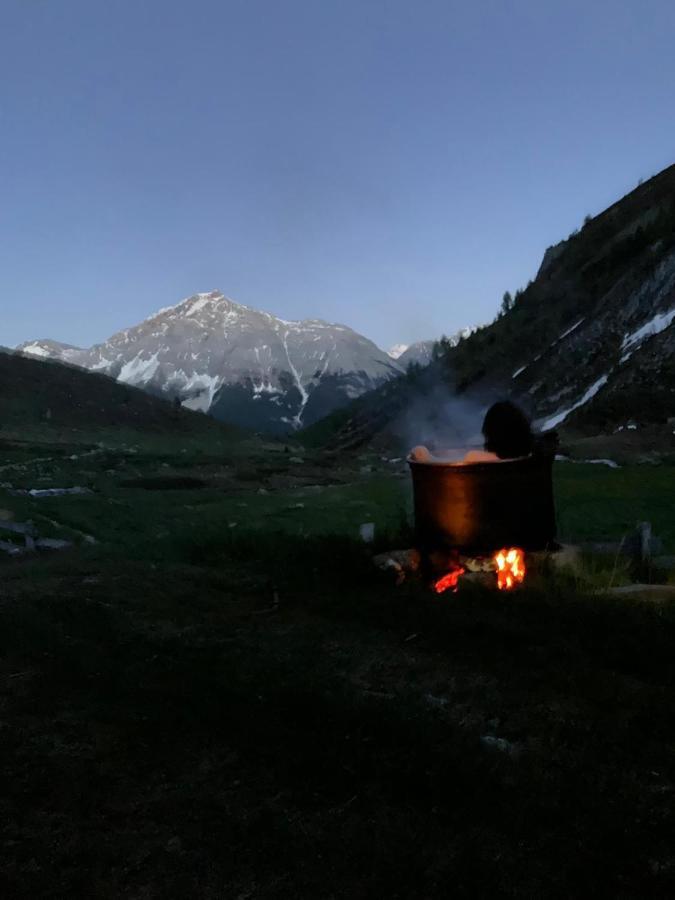 Alp Es-Cha Dadour Bed & Breakfast Madulain Екстериор снимка