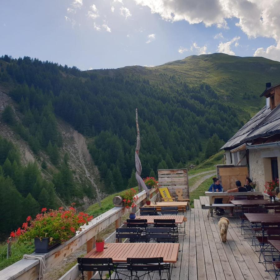 Alp Es-Cha Dadour Bed & Breakfast Madulain Екстериор снимка